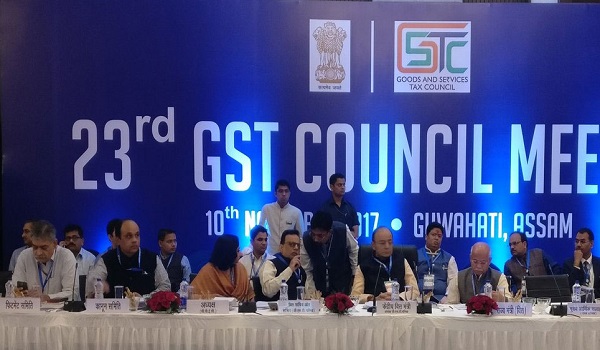 तो क्या GST कानून फेल, देश गहरे आर्थिक संकट में फंसा, 12 राज्यों के सामने कर्मचारियों के सैलरी भुगतान का संकट खड़ा