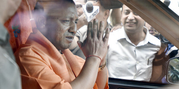CM योगी का नया फ़रमान, जिलाधिकारी और कप्तान सावधान! CM योगी का नया फ़रमान, जिलाधिकारी और कप्तान सावधान!