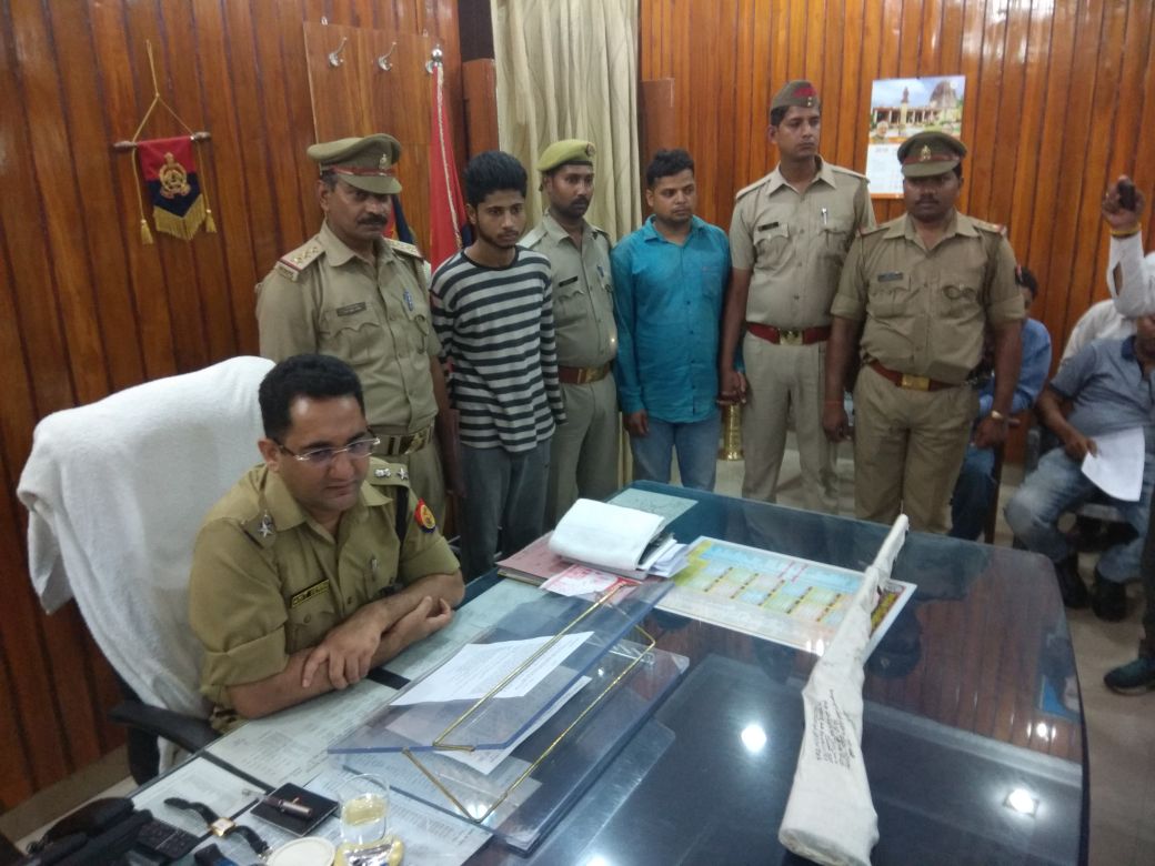 सुल्तानपुर एसपी अमित वर्मा ने किया तीन हत्याओं का खुलासा