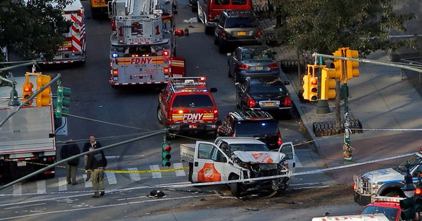 न्यूयॉर्क में आतंकी हमला, वाइक पथ पर चढाई गाडी 8 की मौत