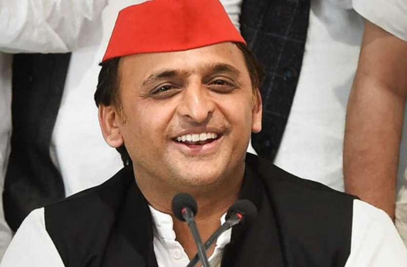 अखिलेश यादव ने कर्नाटक में बीजेपी की हार पर कह दी बड़ी बात