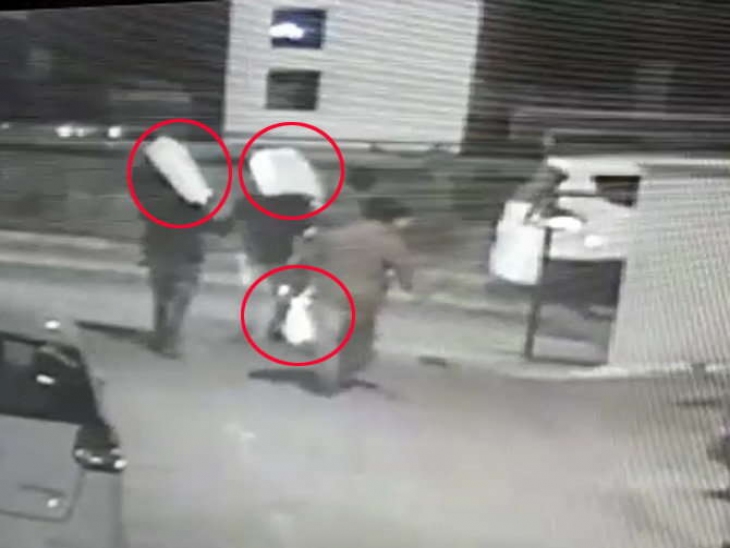 कैमरे से खुली बीवी की करतूत, ब्वॉयफ्रेंड के साथ मिलकर पति को लूटा, करना चाहती थी कंगाल! कैमरे से खुली बीवी की करतूत, ब्वॉयफ्रेंड के साथ मिलकर पति को लूटा, करना चाहती थी कंगाल!