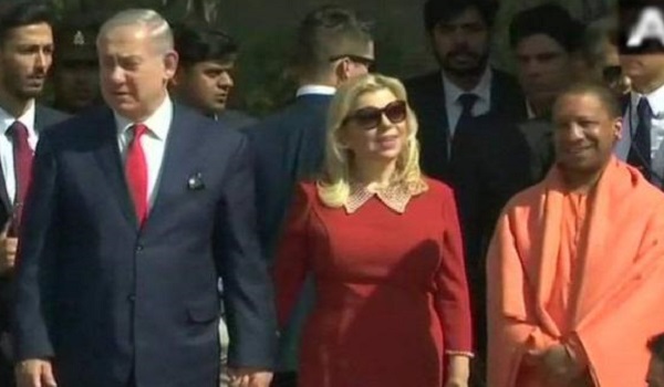 पत्नी के साथ इजरायली PM नेतन्याहू ने ताज का किया दीदार, CM योगी भी रहे मौजूद