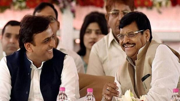 अखिलेश ने छुए चाचा शिवपाल के पाँव, तो चाचा ने भी लगाया गले और ..? अखिलेश ने छुए चाचा शिवपाल के पाँव, तो चाचा ने भी लगाया गले और ..?
