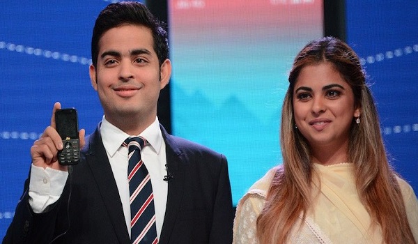 JIO फोन वालों के लिए एक और बड़ी खुशखबरी, मुकेश अंबानी के बेटे ने किया ये ऐलान