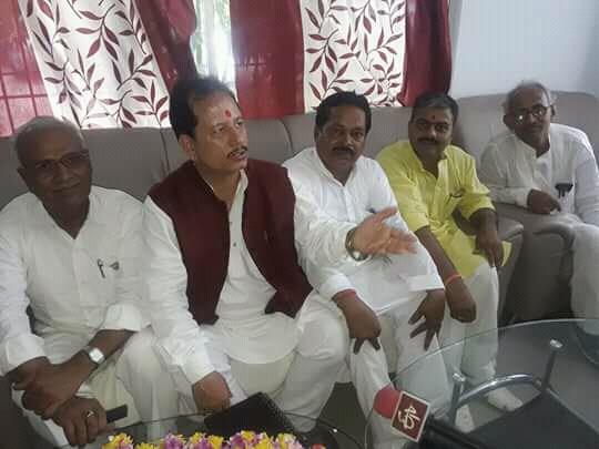 नीतीश के मंत्री बोले महागठबंधन टूटने से लालू का दिमाग असंतुलित हो गया, मचा वबाल