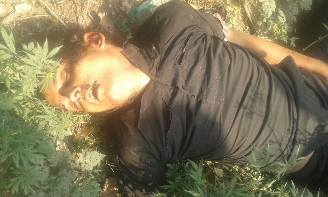 इस लावारिस शव को पहचानने में मदद करें, थानाध्यक्ष फतेहपुर से सम्पर्क करें! इस लावारिस शव को पहचानने में मदद करें, थानाध्यक्ष फतेहपुर से सम्पर्क करें!