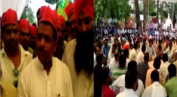 पीलीभीत: बाघों ने फिर 15 ग्रामीणों को बनाया निवाला, मुआवजे को लेकर पूर्व मंत्री ने किया प्रदर्शन पीलीभीत: बाघों ने फिर 15 ग्रामीणों को बनाया निवाला, मुआवजे को लेकर पूर्व मंत्री ने किया प्रदर्शन