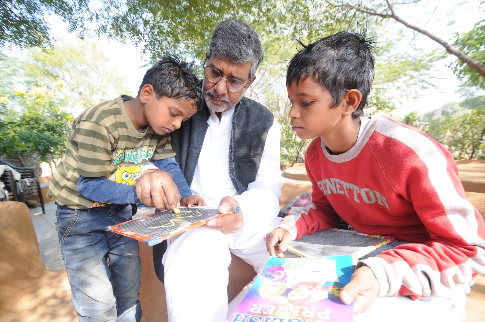 कैलाश सत्यार्थी की पहल है विश्व बाल श्रम विरोधी दिवस