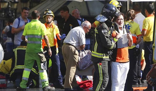 आतंकी हमलों से दहला स्पेन, 13 लोगों की मौत, पुलिस ने 4 आतंकियों को किया ढेर