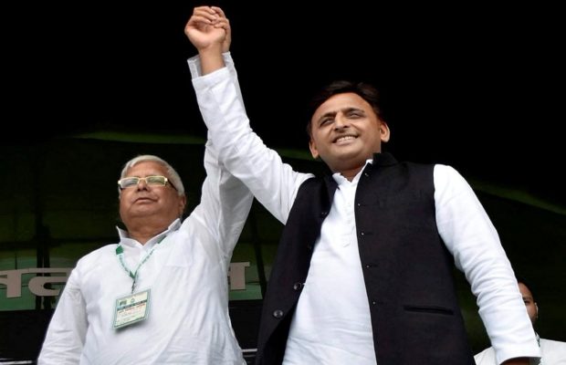 अखिलेश ने पटना रैली में नीतीश कुमार को दिया ये नाम, और तेजस्वी को ये सलाह