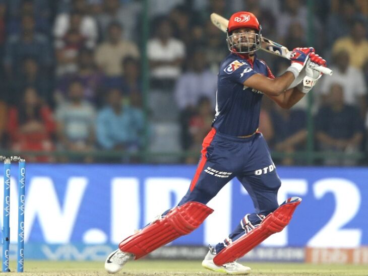 IPL 11 : 5 ओवर के बाद दिल्ली का स्कोर 46/2 , मनरो भी आउट