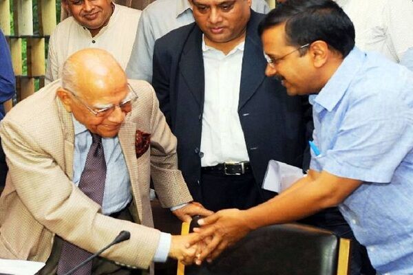 जेठमलानी को भुगतान के खिलाफ याचिका पर हाईकोर्ट ने सुनवाई से किया इनकार जेठमलानी को भुगतान के खिलाफ याचिका पर हाईकोर्ट ने सुनवाई से किया इनकार