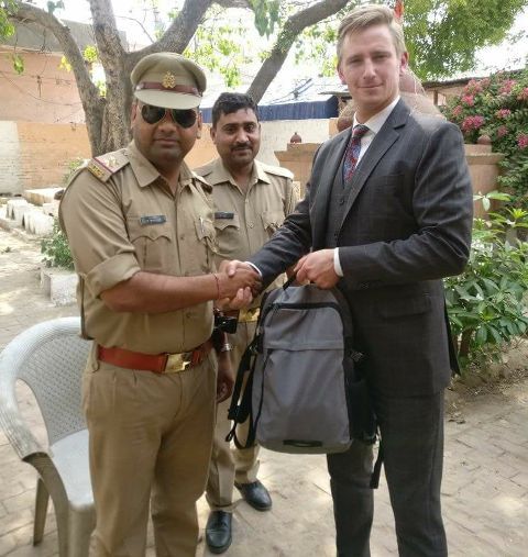 यूपी पुलिस का सराहनीय कार्य देखकर दंग रह गए USA के माईकल मुनस्टाँक