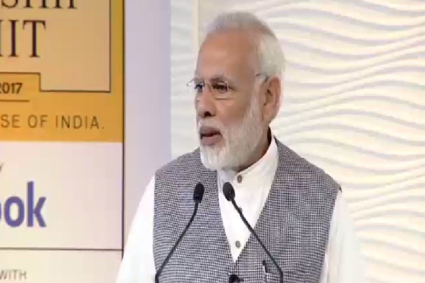 गुजरात चुनाव: प्रचार का आखिरी दिन, पीएम मोदी करेंगे 10 हजार कार्यकर्ताओं के साथ फोन पर बात