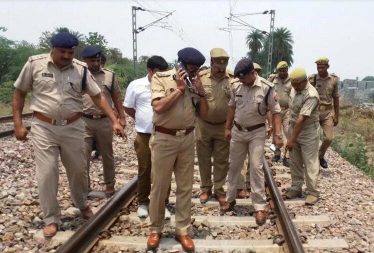 मेरठ में टला बड़ा हादसा, ट्रेन पलटने की योजना को किया नाकाम!