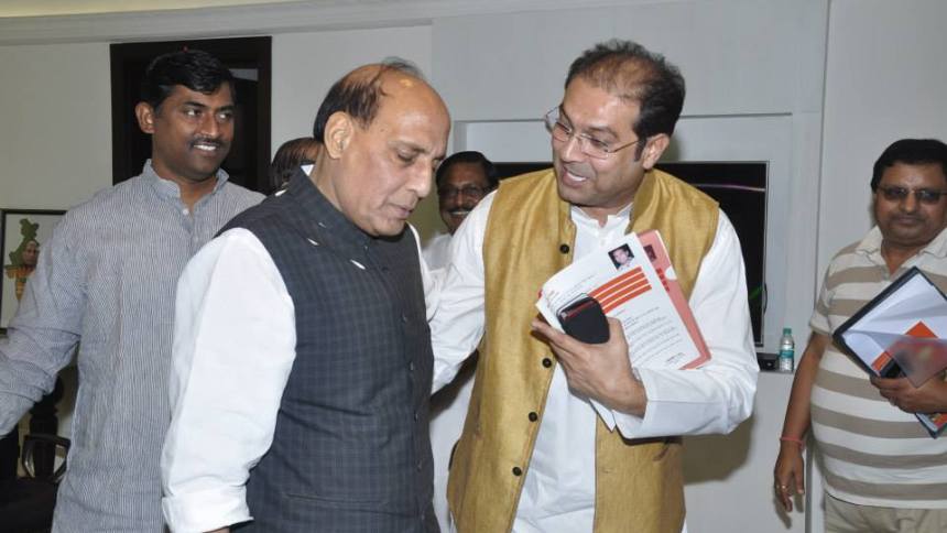 पीएम मोदी ने की थी कब्रिस्तान की बात, तो बेच दिया योगी के मंत्री ने कब्रिस्तान, लेकिन अब ........? पीएम मोदी ने की थी कब्रिस्तान की बात, तो बेच दिया योगी के मंत्री ने कब्रिस्तान, लेकिन अब ........?