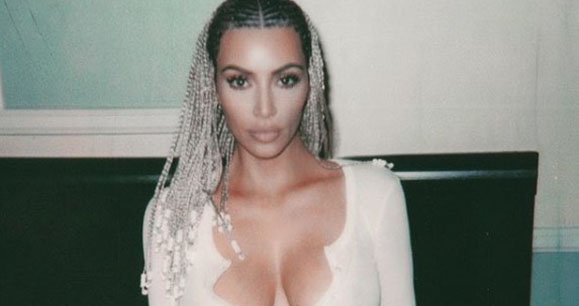 इस एक्ट्रैस ब्रा उतारकर दिखाए गुप्त अंग, तस्वीरों ने मचाई सनसनी