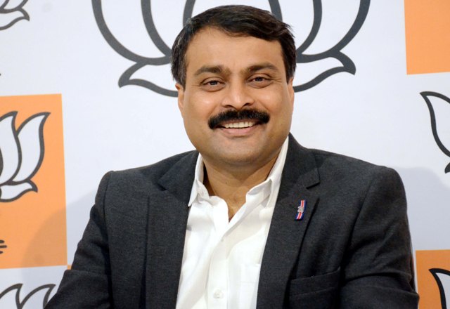 बाढ़ राहत और बचाव के लिए सरकार तैयार - मनीष शुक्ला बाढ़ राहत और बचाव के लिए सरकार तैयार - मनीष शुक्ला