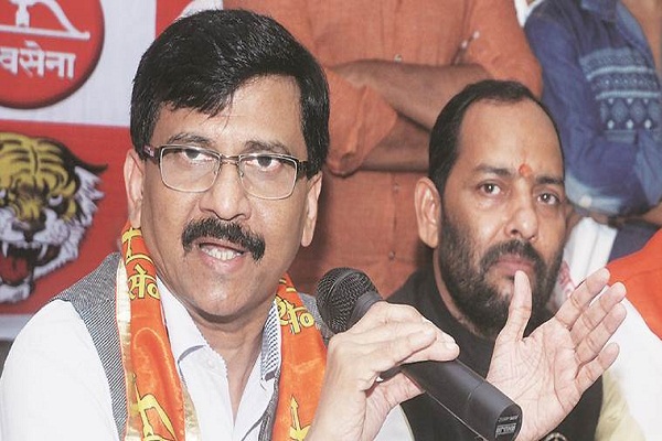 शिवसेना का अजीब बयान- कहा PM मोदी हिटलर भी बनेंगे तो हम देंगे साथ, जानिए मामला शिवसेना का अजीब बयान- कहा PM मोदी हिटलर भी बनेंगे तो हम देंगे साथ, जानिए मामला