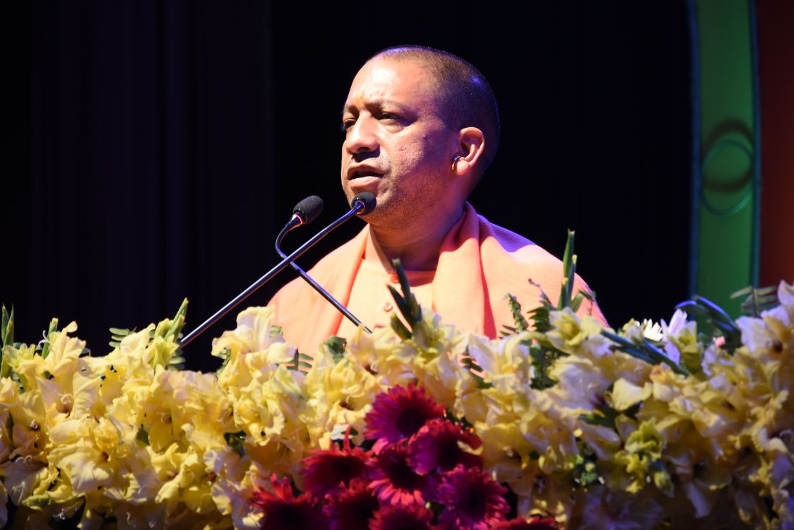सीएम योगी ने ने स्किल्स मित्र मोबाइल ऐप का किया शुभारम्भ सीएम योगी ने ने स्किल्स मित्र मोबाइल ऐप का किया शुभारम्भ