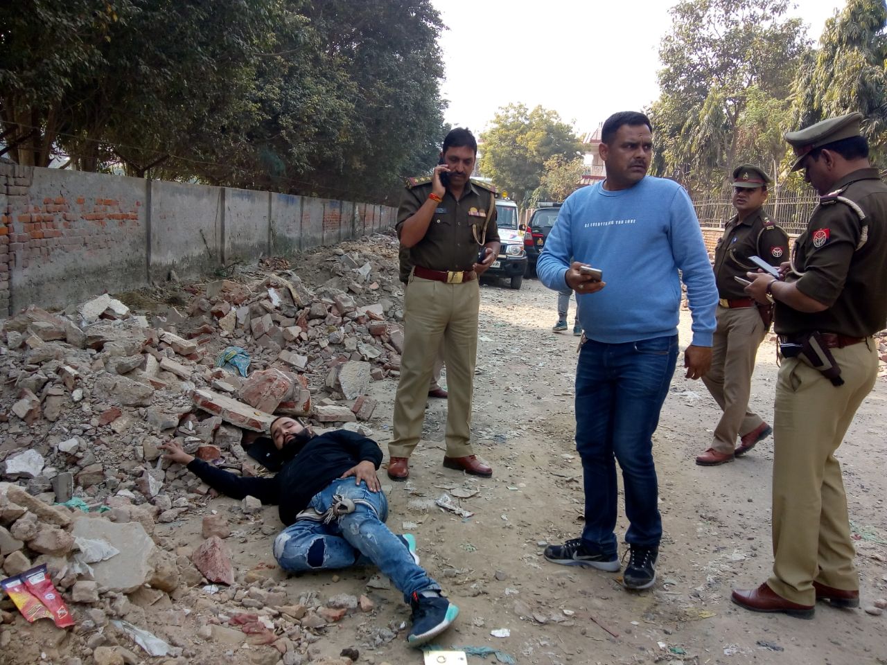 गाजियाबाद : साहिबाबाद थाना क्षेत्र में पुलिस से मुठभेड़ में दो बदमाशों को लगी गोली, एक एसआई घायल