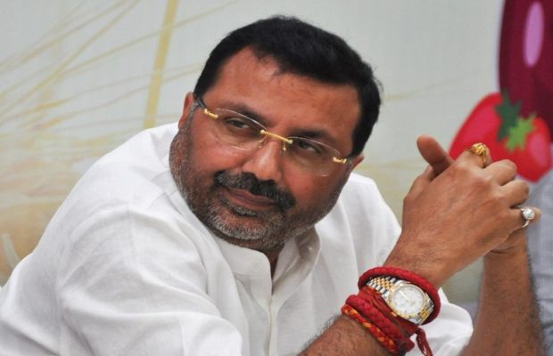 बीजेपी सांसद निशिकांत दुवे बीजेपी सांसद निशिकांत दुवे