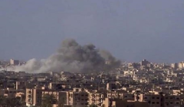 सीरिया में आर्मी के हवाई हमले के कारण 94 लोगों की मौत, सैकड़ों घायल