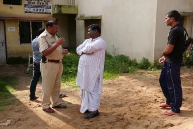 पति से विवाद में विधायक पुत्री ने की आत्महत्या, पुलिस जांच में जुटी पति से विवाद में विधायक पुत्री ने की आत्महत्या, पुलिस जांच में जुटी