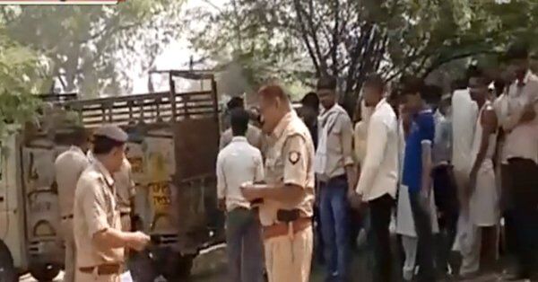 मथुरा में मिली खाली प्लाट में युवक और युवती की लाश, मची सनसनी