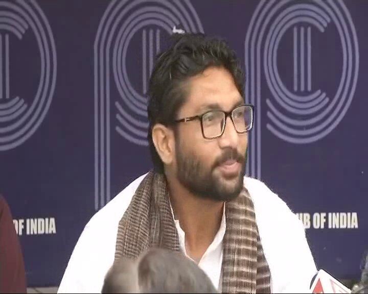 अंबेडकर भक्त पीएम मोदी दलितों के मामले पर चुप क्यों? - जिग्नेश मेवाणी