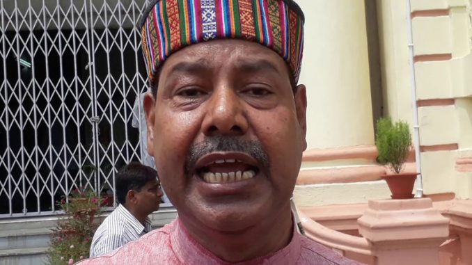 राजद विधायक का ऐलान, कभी भी गिर सकती है नीतीश की सरकार