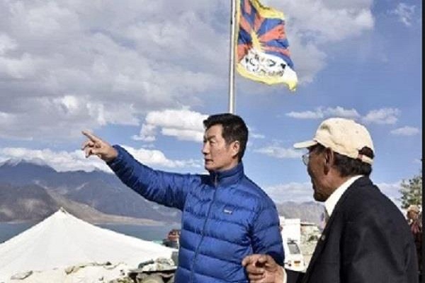 लद्दाख में तिब्बती झंडा देख भड़का चीन, कहा- हमारे खिलाफ तिब्बत का इस्तेमाल कर रहा है इंडिया