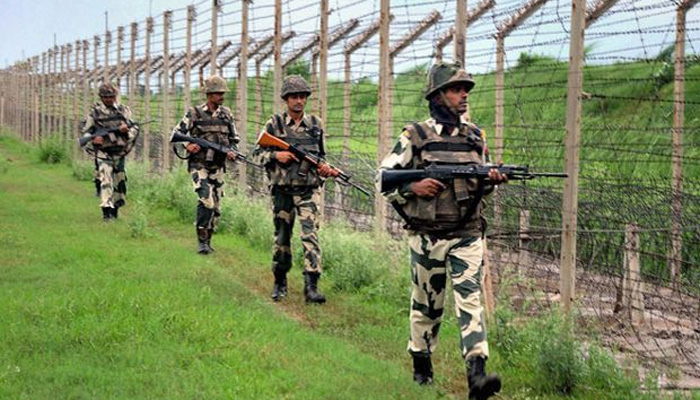 मणिपुर में बीएसएफ मुख्‍यालय के बाहर IED विस्‍फोट, BSF के दो जवान शहीद