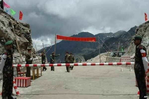 सिक्किम: चीनी सैनिको ने फिर की घुसपैठ, भारतीय सेना के दो बंकरों को किया तबाह