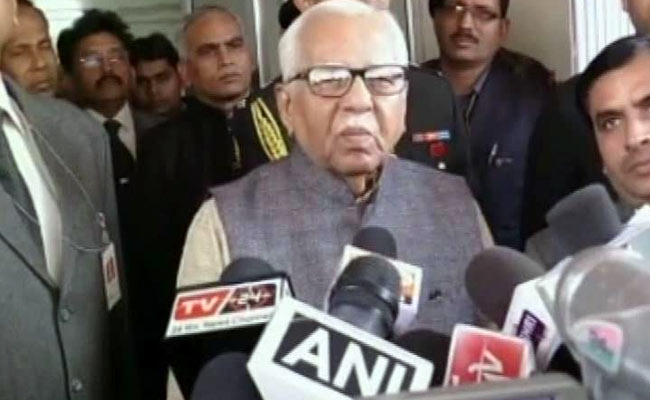AMU दीक्षांत समारोह विवाद पर राज्यपाल राम नाईक ने दिया बड़ा बयान AMU दीक्षांत समारोह विवाद पर राज्यपाल राम नाईक ने दिया बड़ा बयान