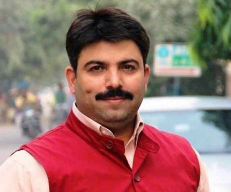 CM के स्वच्छता आंदोलन से जुड़ें लोग बनाएं क्लीन यूपी-ग्रीन यूपी: शलभ मणि त्रिपाठी CM के स्वच्छता आंदोलन से जुड़ें लोग बनाएं क्लीन यूपी-ग्रीन यूपी: शलभ मणि त्रिपाठी