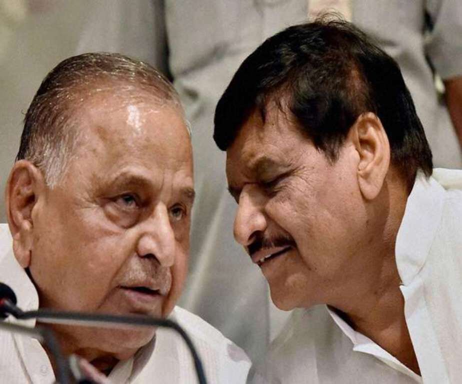 सेक्युलर मोर्चा के राष्ट्रीय अध्यक्ष मुलायम सिंह यादव होंगे: शिवपाल सेक्युलर मोर्चा के राष्ट्रीय अध्यक्ष मुलायम सिंह यादव होंगे: शिवपाल