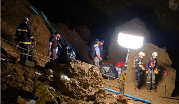 थाईलैंड की गुफा में जिंदा मिले चार माह बाद 12 खिलाड़ी