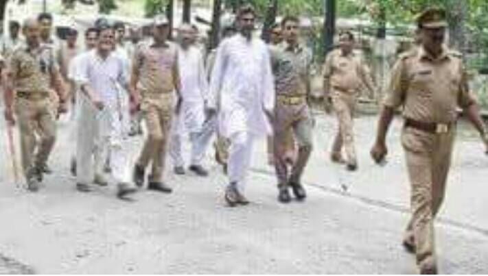 पुलिस लाइन की मस्जिद के मालिकाना हक को लेकर 15 लोंगों पर FIR पुलिस लाइन की मस्जिद के मालिकाना हक को लेकर 15 लोंगों पर FIR