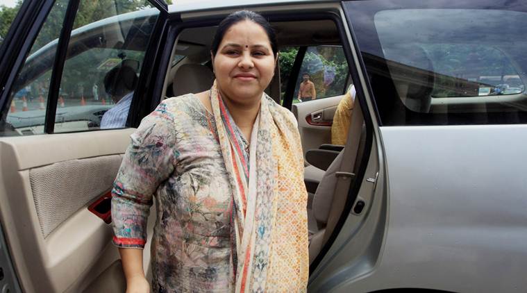 लालू की बेटी मीसा भारती को प्रवर्तन निदेशालय ने मनी लॉन्ड्रिंग केस में भेजा समन लालू की बेटी मीसा भारती को प्रवर्तन निदेशालय ने मनी लॉन्ड्रिंग केस में भेजा समन