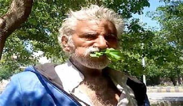 OMG! 25 साल से पत्तियां खाकर जी रहा ये शख्स, कभी नहीं पड़ा बीमार