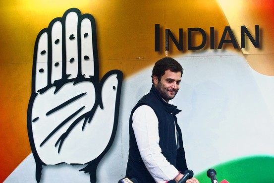 आखिर कांग्रेस का हाथ किसके साथ?
