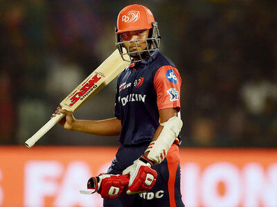 देखें वीडिओ : पृथ्वी शॉ ने लगाया कमाल का हेलीकॉप्टर शॉट