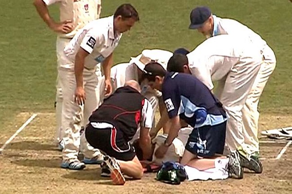 क्रिकेट के मैदान पर हुआ दर्दनाक हादसा, बाउंसर लगने से पाक क्रिकेटर की मौत