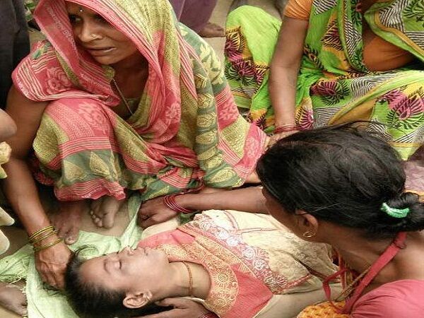 मिट्टी धंसने से महिला समेत 3 बच्चियों की मौत, एक की हालत गंभीर