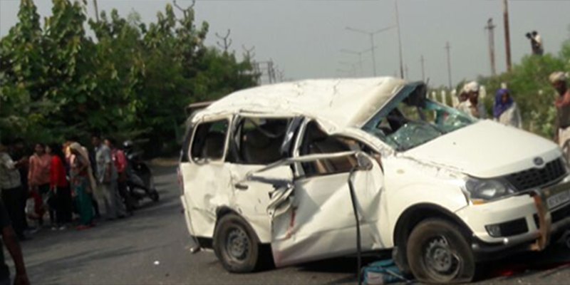 नोएडा में गलगोटिया यूनिवर्सिटी के चार छात्रों की दर्दनाक मौत नोएडा में गलगोटिया यूनिवर्सिटी के चार छात्रों की दर्दनाक मौत