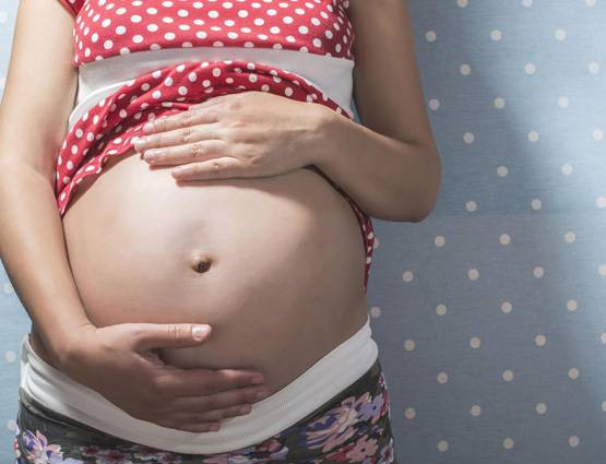 पुरुष से बिना संबंध बनाए मां बन रहीं कुंवारी लड़कियां, जानिए कैसे!