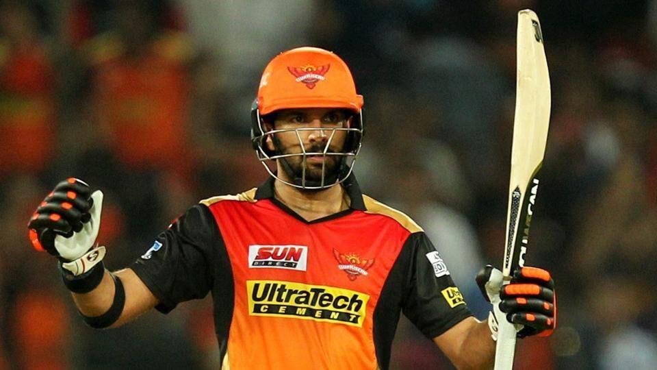 IPL-10: युवराज की आक्रामक पारी के दम पर सनराइजर्स ने RCB को 35 रनों से हराया IPL-10: युवराज की आक्रामक पारी के दम पर सनराइजर्स ने RCB को 35 रनों से हराया