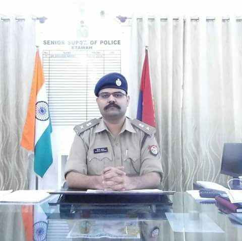 जाते जाते भी इटावा एसएसपी ने आरटीओ ऑफिस के फर्जी तिलिस्म तोड़ दिया ? जाते जाते भी इटावा एसएसपी ने आरटीओ ऑफिस के फर्जी तिलिस्म तोड़ दिया ?